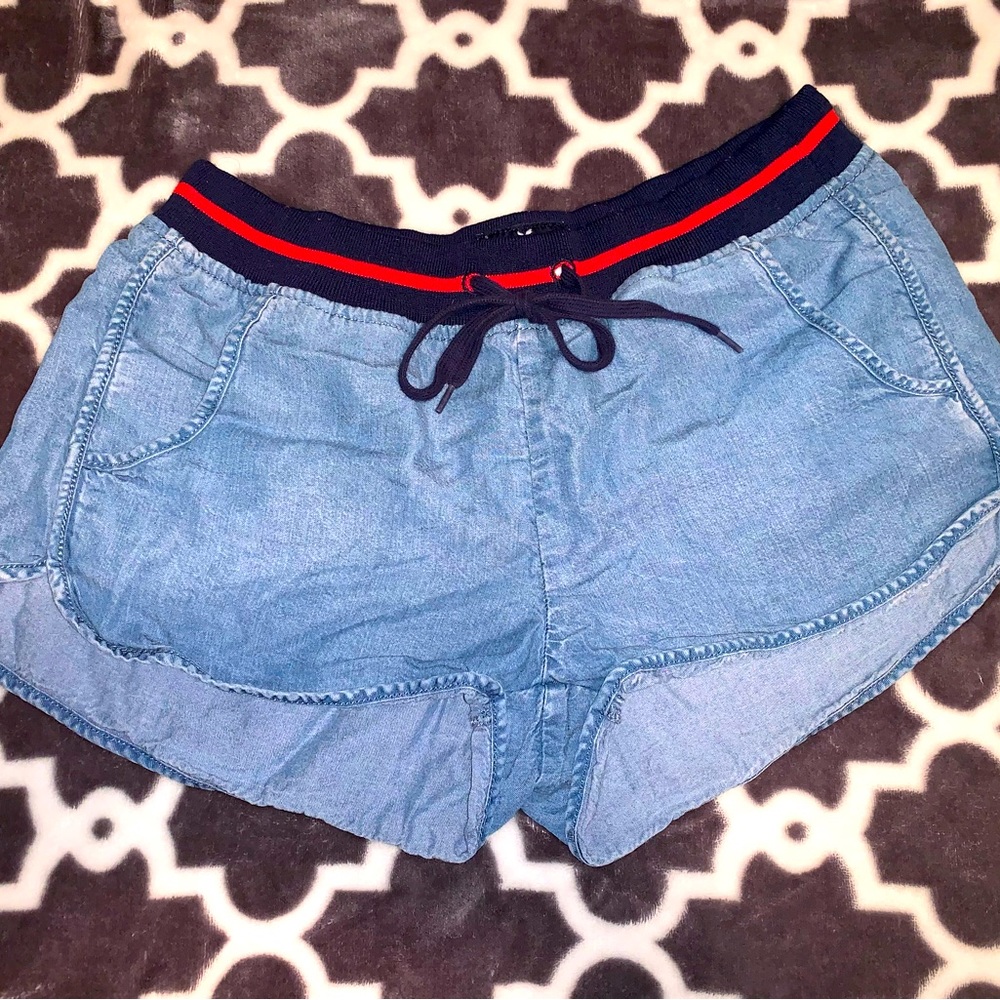 American Eagle 🦅 size-S like new